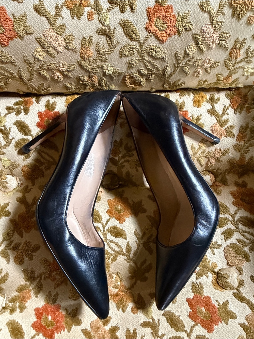 Manolo Blahnik BB Black leather Stiletto Pumps - Picture 4 of 6